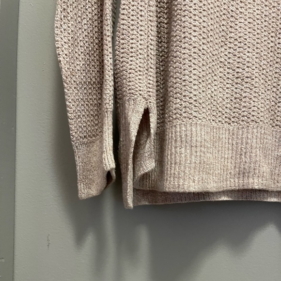 Old Navy Knit Sweater - Picture 5 of 6